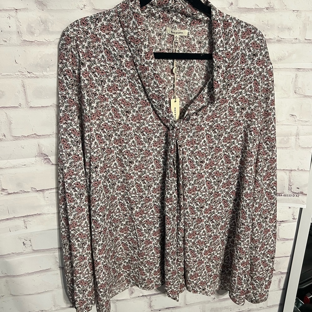 Max Studio Blouse. Size XL. NWT